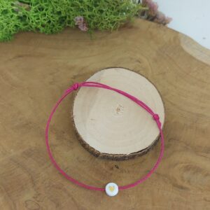 Bransoletka sznurkowa piwonia z koralikiem regulowana