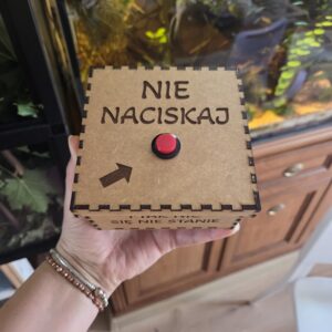 Pudełko organizer na biurko Nie naciskaj